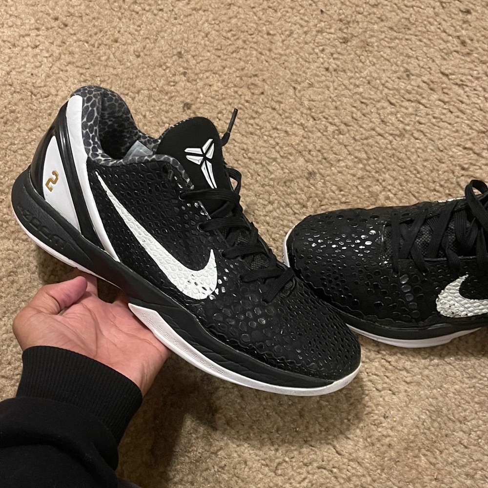 Nike Black and White Mambacitas kobe 6 no box